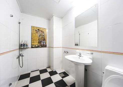 تَنوان 1000sqm 1 bedroom, 1 Private bathroom شقة in يتشانج-جو المظهر الخارجي الصورة